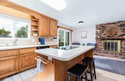 Farmington House | Lagoon Basecamp-Hot Tub, Large Deck, Valley View!