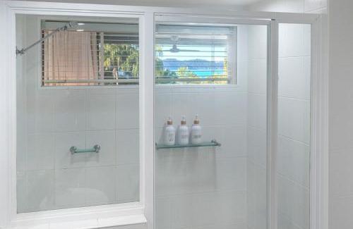 Hamilton Island Apartment | Lagoon Beachfront Lodge 005 on Hamilton Island by HamoRent