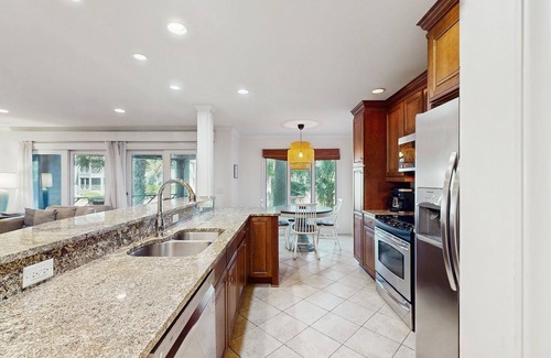 Kiawah Island Villa | Lagoon-Front Villa w/Screened Porch, WiFi & AC - Steps to Beach, Tennis & Golf