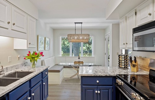 Kiawah Island Condo | Lagoon View! Updated Kiawah Tennis Club Villa! Screened Porch! NEW LISTING