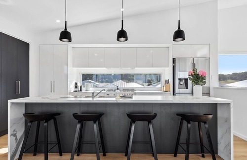 Nangkita House | Lagoon Views Summary: