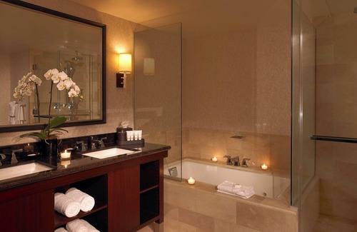 Lantern District Resort | Laguna Cliffs Marriott Resort and Spa