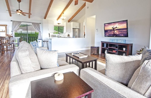 Downtown Lahaina House | Lahaina Maui Vacation Home! Walk to Lahaina Town. Ocean View!