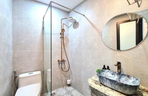 Old Quarter Apartment | LaHomestay Hàng Đậu