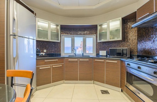 Ras Beirut Apartment | Lahoya Suites