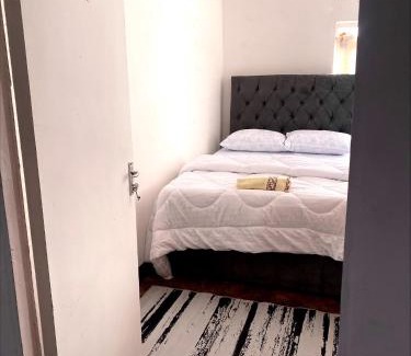 Lusaka Cabin | LaJoy Lodge