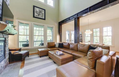 Bear Lake Reserve Apartment | Lake and Pool Access at Bear Lake Reserve Condo!