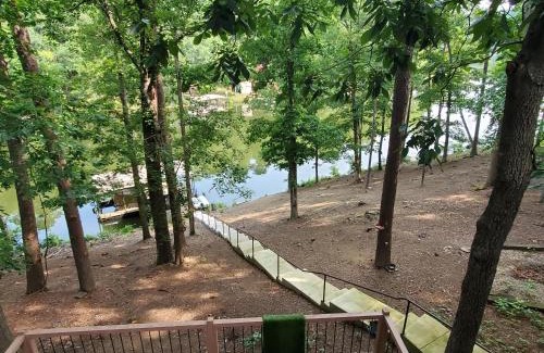 Jones Mills House | Lake Catherine Serenity Retreat