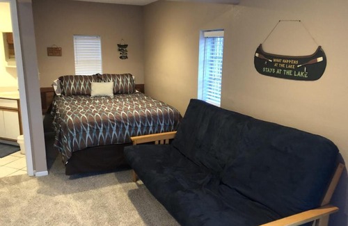 Sunrise Beach House | Lake Cottage, Dock/Ramp/fire pit, water toys.