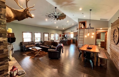 Wheeler County Cabin | Lake Ericson Spacious Cabin