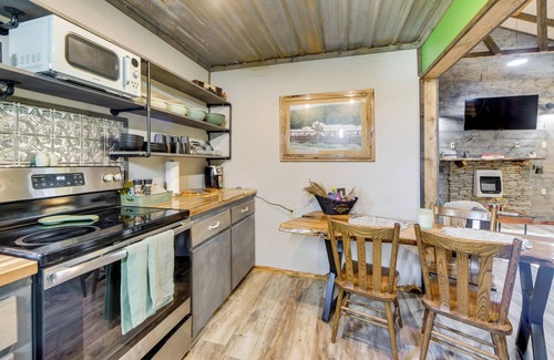 Abbeville Cabin | Lake Eufaula Access: Cozy Wood Cabin w/Yard!