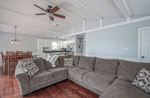 Cicero Cottage | Lake front Cottage on Morse Reservoir w/Boat Slip