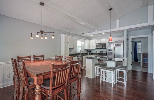 Cicero Cottage | Lake front Cottage on Morse Reservoir w/Boat Slip