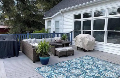 Cordele House | Lake Front Home with Pool! Jet Ski rental available!