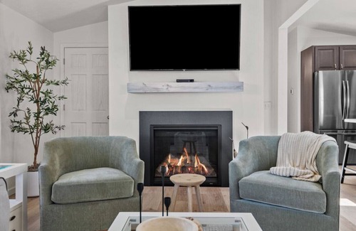 Cecil House | LAKE FRONT! Kayaks&Paddleboards