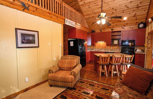 Bemidji House | Lake front, pool, beach, kayaks, canoes, resort amenities included