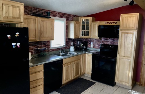 Saint David House | Lake Front Rental on Long Lake Maine