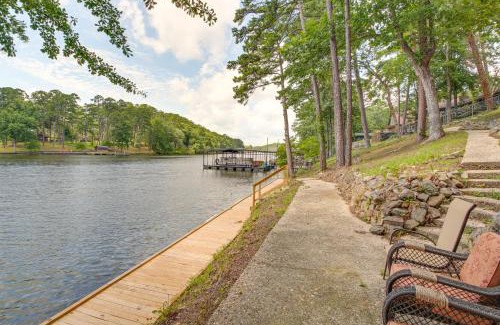 Mid America House | Lake Hamilton Views Hot Springs Family Home!