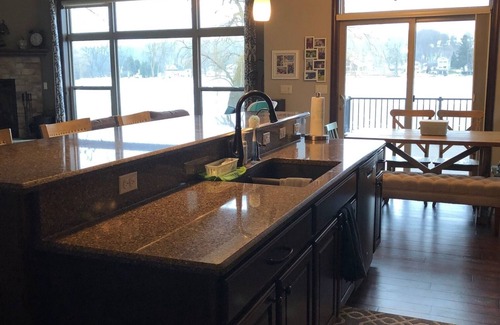 Village of Richfield House | Lake House- 20 min from Milwaukee