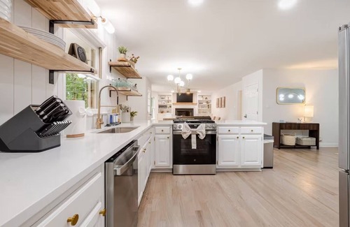 Stone Mountain House | Lake House, Arcade + Yard Fun, Near Stone Mountain