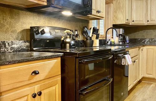 Wilmington Cabin | Lake-House Cabin on Lake Raponda near Mt. Snow and Wilmington,VT