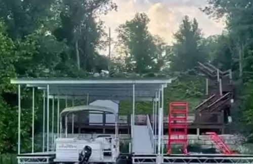 La Cygne House | Lake House Getaway, 1 hour from KC!