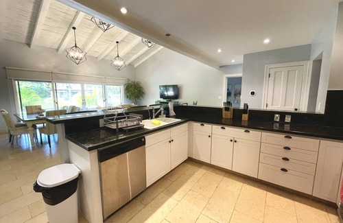 Playa Blanca House | Lake House - Pool - King Beds - Next to Beach Club