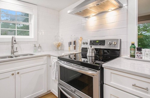 Berrien Springs House | Lake House Retreat with a Pool