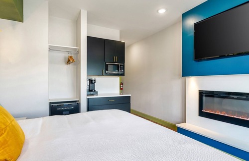 Dandridge Villa | Lake It Up - Lake View / Mountain View / Fire Pit / Corn Hole / Hot Tub