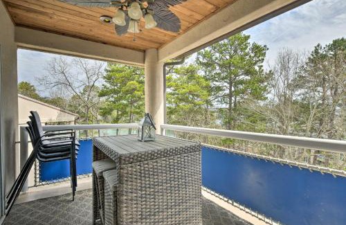 Salem Apartment | Lake Keowee Resort Condo with Balcony and Pool Access!
