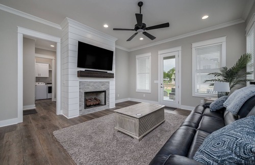 Winchester House | Lake Life at Twin Creeks resort with golf cart, marina and pool access