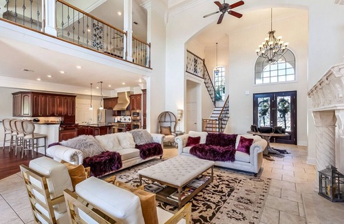 Slidell House | Lake Mansion Luxury Estate 5BR/4Ba Resort Paradise