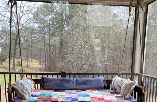 Lake Oconee House | Lake Oconee Hidden Treasure. Who said you can't have everything in one place?!