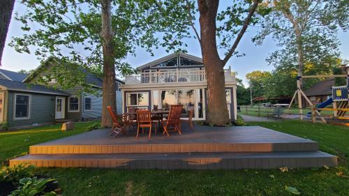 Bremen House | Lake Of The Woods Sunset Shore