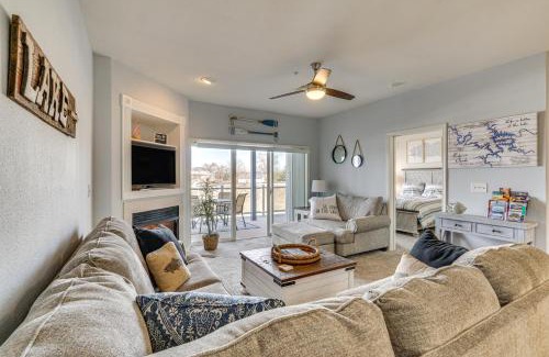 Lake Ozark Apartment | Lake Ozark Condo with Water Views and Pool Access!