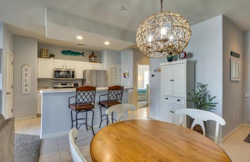 Lake Ozark Apartment | Lake Ozark Condo with Water Views and Pool Access!