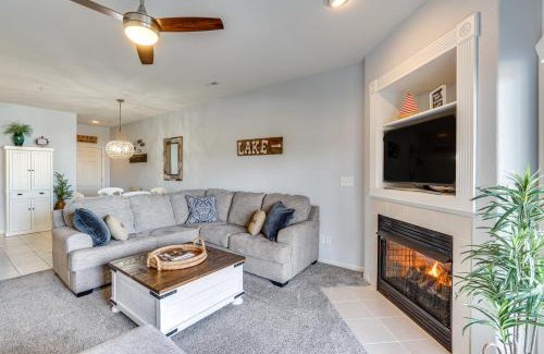 Lake Ozark Apartment | Lake Ozark Condo with Water Views and Pool Access!