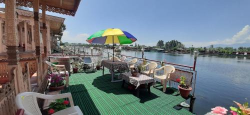Dal Lake Hotel | Lake Palace Group Of House Boats