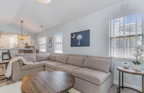 Pawleys Island Condo | Lake+Pool View 3Bed 3Bath, End Unit, Easy Stairs Now Booking 2025-2026 Monthly