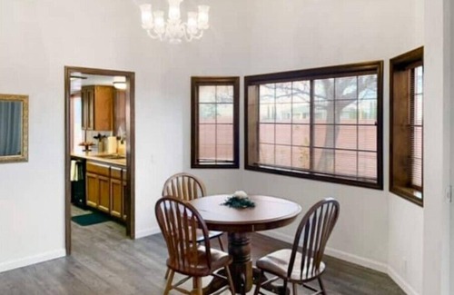 Page House | Lake Powell 4 BR, Hot Tub, on Golf Course, Views!nnn