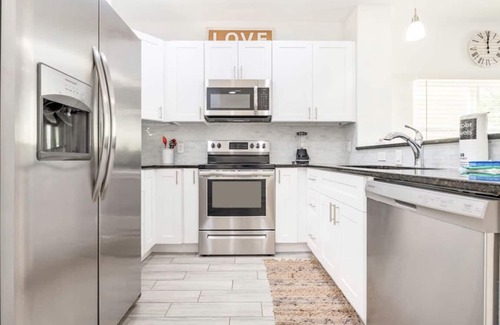 Bridgewater Crossing Villa | Lake Shore Disney Villa-Pool-Hot Tub-Playground