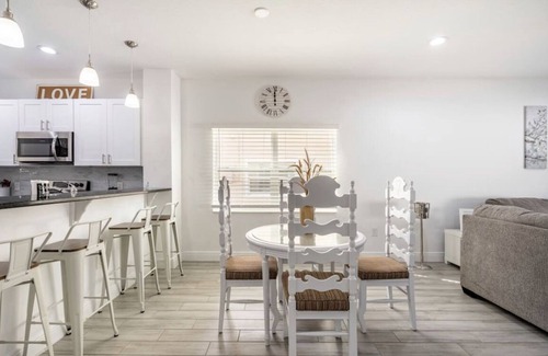 Bridgewater Crossing Villa | Lake Shore Disney Villa-Pool-Hot Tub-Playground