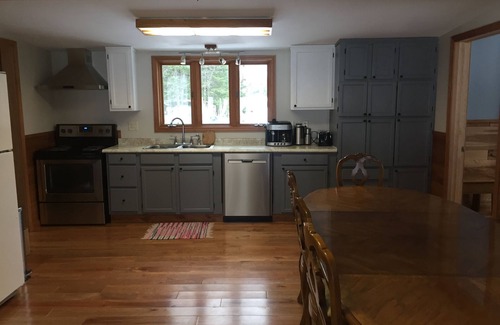 Cornucopia House | Lake Superior Ice/Sea Caves Bay Lodging. Near Apostle Islands & Bayfield