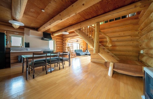 Toyako House | LAKE TOYA MOON HILLS/Abutagun Hokkaidō