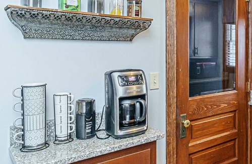 Racine House | Lake View Dreamscape – 1 Block from Lake, Dedicated Work Desk & Patio w/Fire Pit