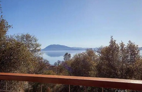 Nice House | Lake View Home in Nice