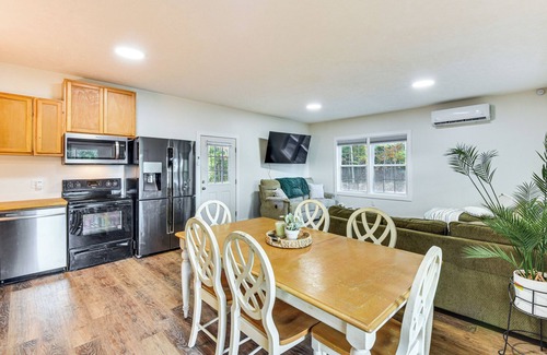 Farmington House | Lake-View Home in Statham w/On-Site Fishing