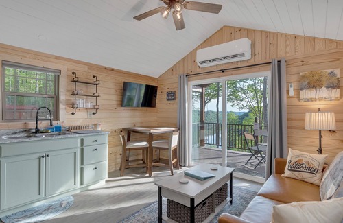 White County Cabin | Lake View Nature Cabin at Bear Bluff Retreat