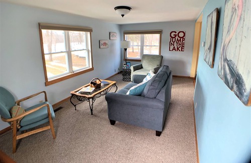 Trempealeau Cottage | Lake View Vacation Rental - Equipped w/Bikes, Kayaks, Grill & Fire Pit