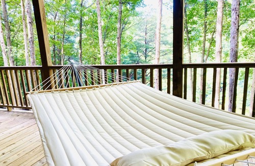 Penrod Cabin | Lake View w/ Dock, Game Room, Fire Pit, & Kayaks